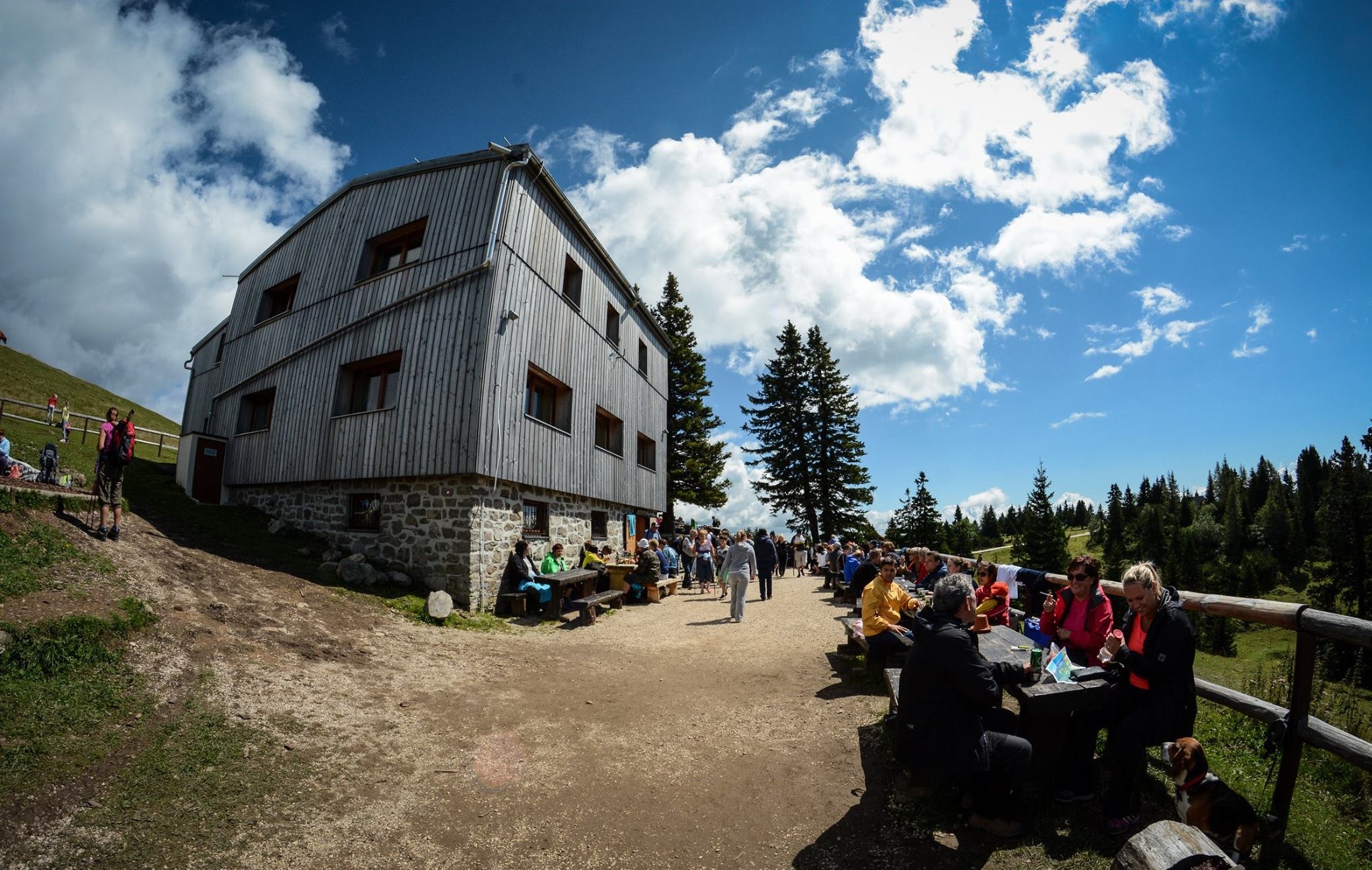 Domžalski dom na Mali planini