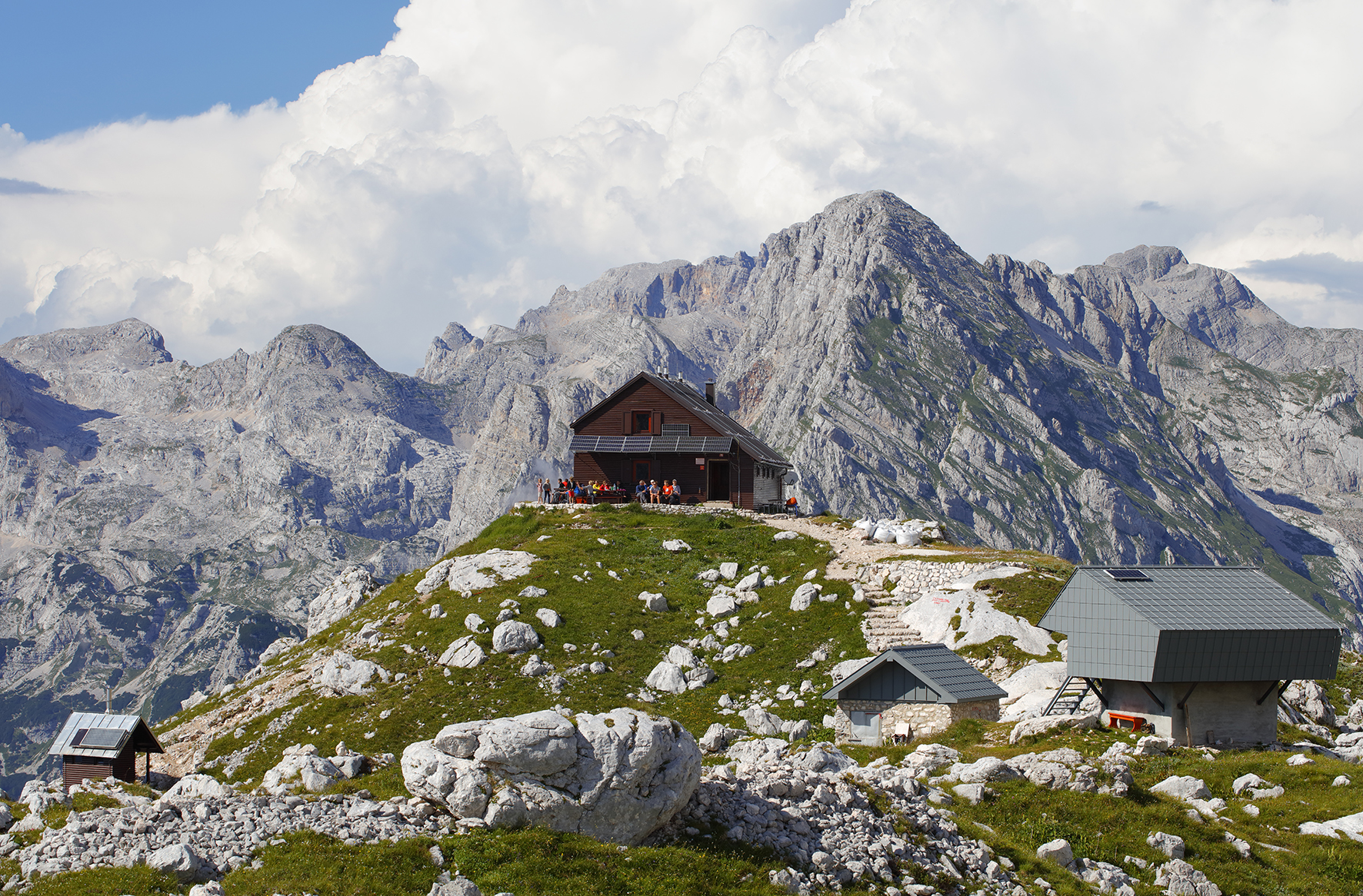 Zasavska koča na Prehodavcih